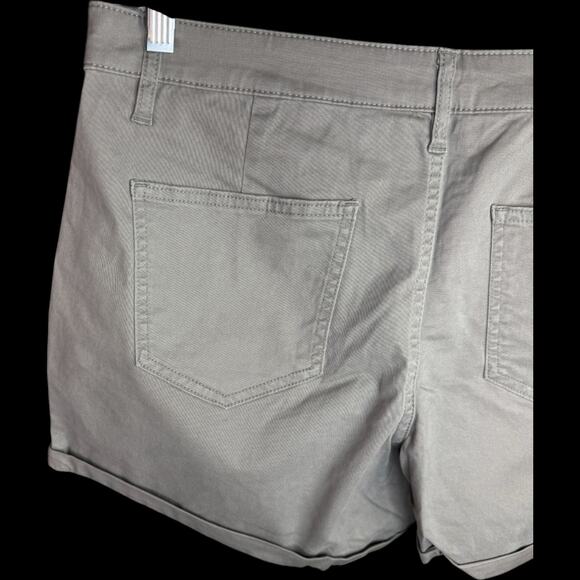 Candace Cameron Bure Women's Petite Shorts Olive Stone 10 Petite NWOT Summer‎ - Picture 2 of 10